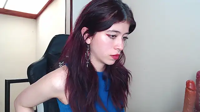 SuzzyyM online show from 01.30.25