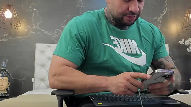 BruceDallas online show from 01.30.25