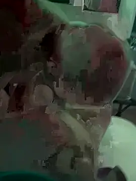 Snapshot of Mune_Raez_6 chatting on 10.03.25 Mune Raez 6 online show from 10.03.25