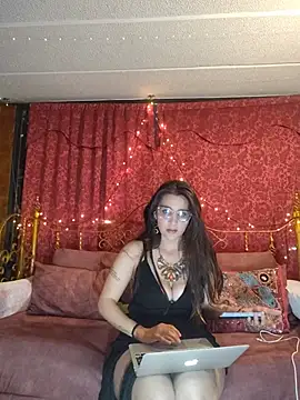 Snapshot of emily_amaya chatting on 05.26.26 emily amaya online show from 05.26.26