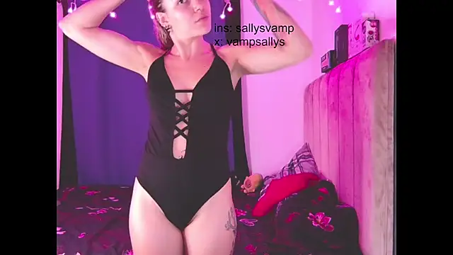 Snapshot of galatea_tantric chatting on 11.21.25 galatea tantric online show from 11.21.25