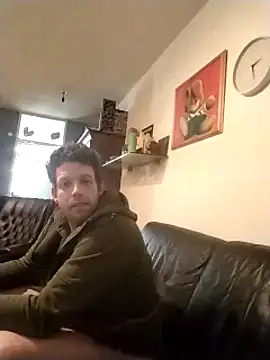 Knuffelstaaf123 online show from 03.19.25