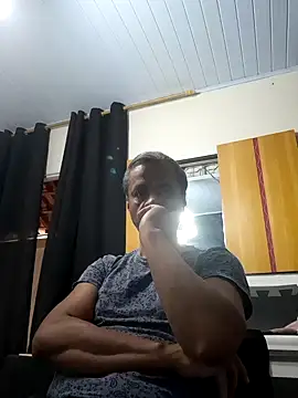 Snapshot of JeanJavert chatting on 12.15.24 JeanJavert online show from 12.15.24