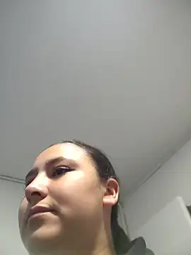 Snapshot of Cute_Penelope chatting on 05.15.26 Cute Penelope online show from 05.15.26