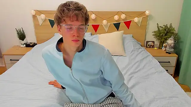 Fandi 777 online show from 01.12.25