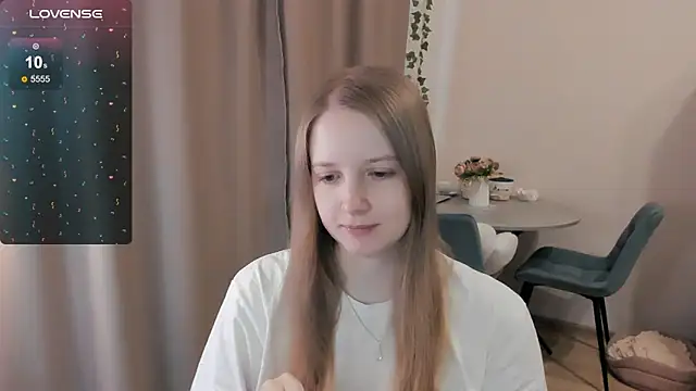 Snapshot of Alyaley chatting on 03.07.26 Alyaley online show from 03.07.26