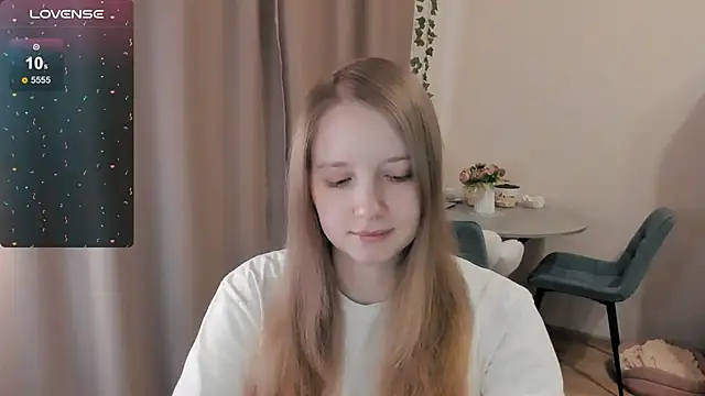 Snapshot of Alyaley chatting on 03.08.26 Alyaley online show from 03.08.26