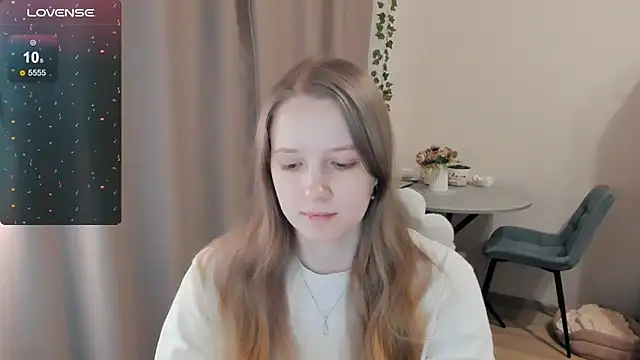 Snapshot of Alyaley chatting on 03.10.26 Alyaley online show from 03.10.26