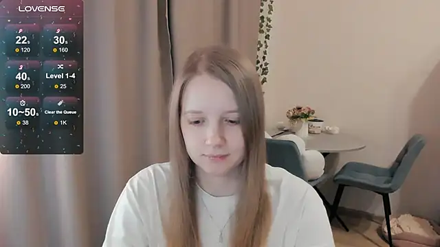 Snapshot of Alyaley chatting on 03.11.26 Alyaley online show from 03.11.26