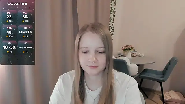 Snapshot of Alyaley chatting on 03.13.26 Alyaley online show from 03.13.26