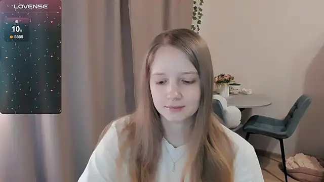Snapshot of Alyaley chatting on 03.13.26 Alyaley online show from 03.13.26