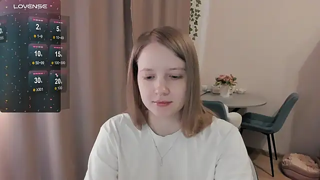 Snapshot of Alyaley chatting on 04.01.26 Alyaley online show from 04.01.26
