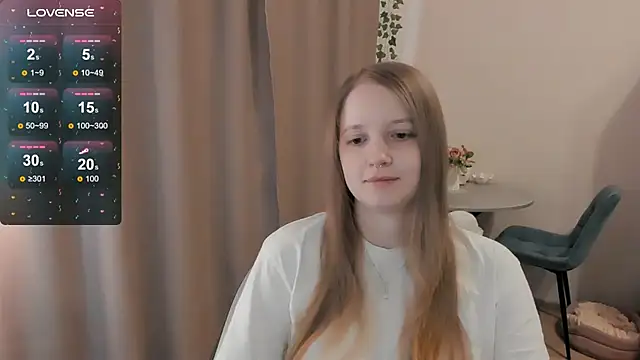 Snapshot of Alyaley chatting on 04.02.26 Alyaley online show from 04.02.26