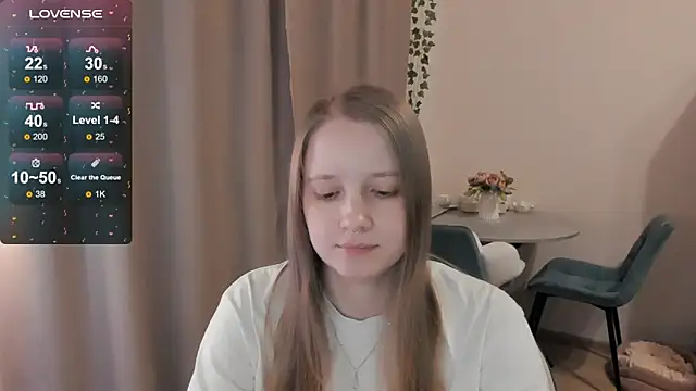 Snapshot of Alyaley chatting on 04.02.26 Alyaley online show from 04.02.26