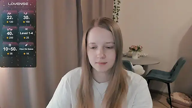 Snapshot of Alyaley chatting on 04.11.26 Alyaley online show from 04.11.26