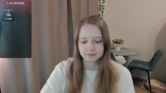 Snapshot of Alyaley chatting on 04.17.26 Alyaley online show from 04.17.26