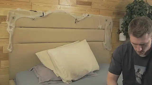 EthanPinkman online show from 10.23.25