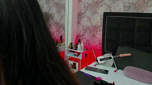 Snapshot of AnyLeonhard chatting on 03.19.25 AnyLeonhard online show from 03.19.25