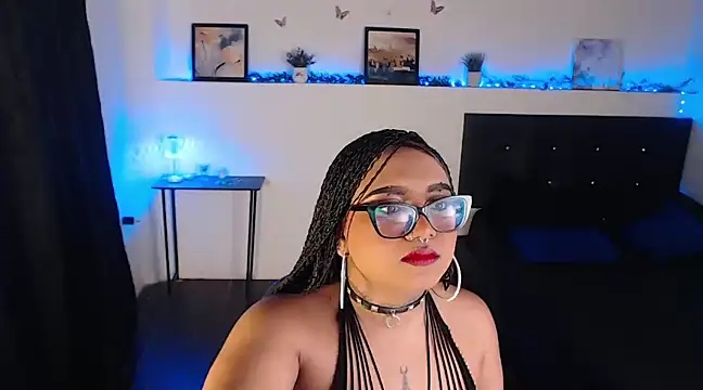 LiaScarlett online show from 02.04.25