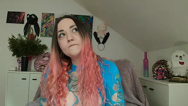 PinkHurricaneOfficial online show from 04.07.26