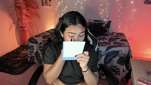 Riana Kean online show from 03.05.26