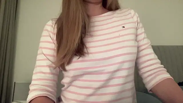 LisaFlower online show from 01.10.26