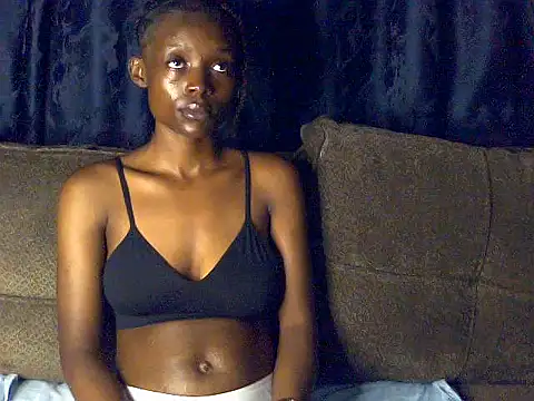 petite clara24 online show from 02.07.26