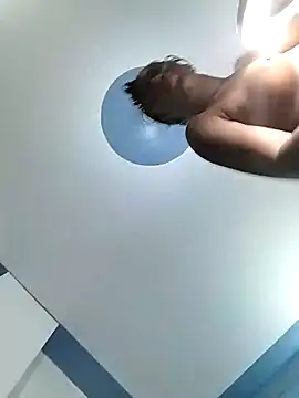 Snapshot of Winnie_- chatting on 12.05.24 Winnie - online show from 12.05.24