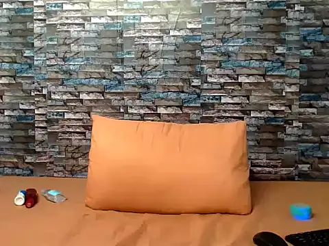 Snapshot of Amazingboodie chatting on 01.10.25 Amazingboodie online show from 01.10.25