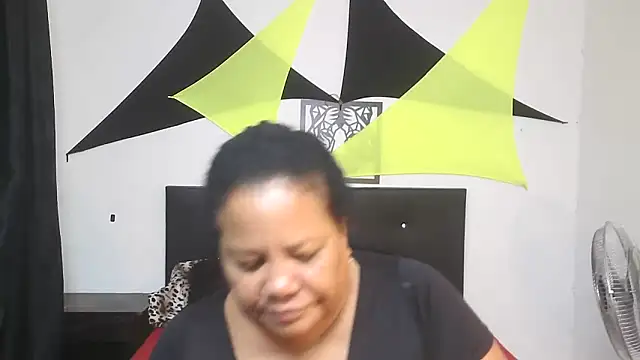 Snapshot of Shanttal0272 chatting on 05.12.26 Shanttal0272 online show from 05.12.26