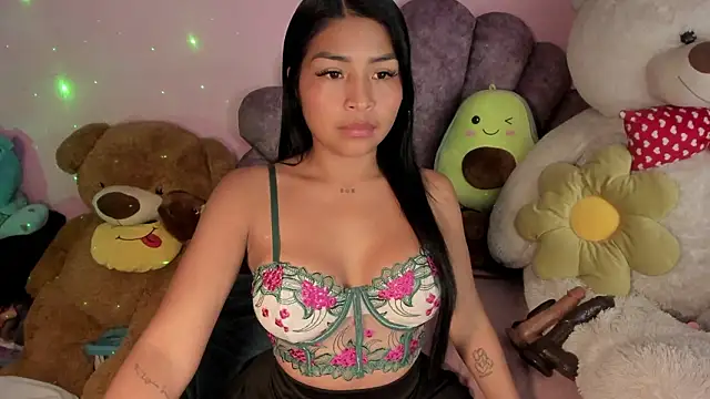 Snapshot of Pocahontascute_33 chatting on 02.07.26 Pocahontascute 33 online show from 02.07.26