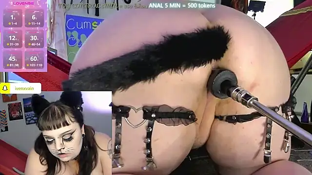 Snapshot of ivenxxxvain chatting on 10.03.25 ivenxxxvain online show from 10.03.25