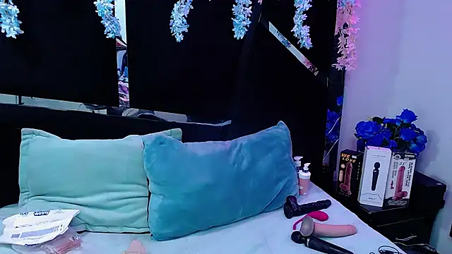 Cocoo Nuth online show from 03.15.25