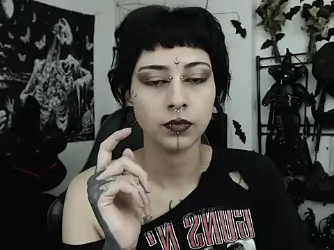 Snapshot of n0sferatus__ chatting on 06.13.26 n0sferatus online show from 06.13.26