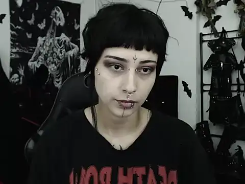 Snapshot of n0sferatus__ chatting on 06.23.26 n0sferatus online show from 06.23.26