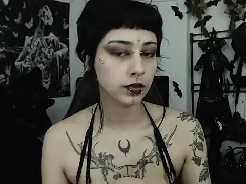 Snapshot of n0sferatus__ chatting on 06.26.26 n0sferatus online show from 06.26.26