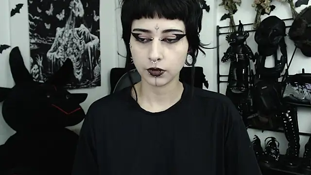 Snapshot of n0sferatus__ chatting on 07.25.26 n0sferatus online show from 07.25.26