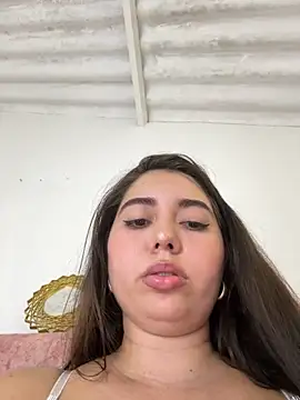 Snapshot of Tara__Sexy chatting on 09.19.25 Tara Sexy online show from 09.19.25