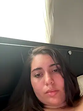 Snapshot of Tara__Sexy chatting on 09.30.25 Tara Sexy online show from 09.30.25