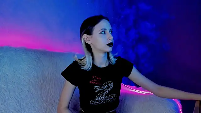 Snapshot of Inner_Light chatting on 01.12.25 Inner Light online show from 01.12.25