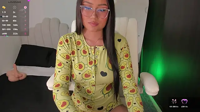 AmberLewis  online show from 12.16.25