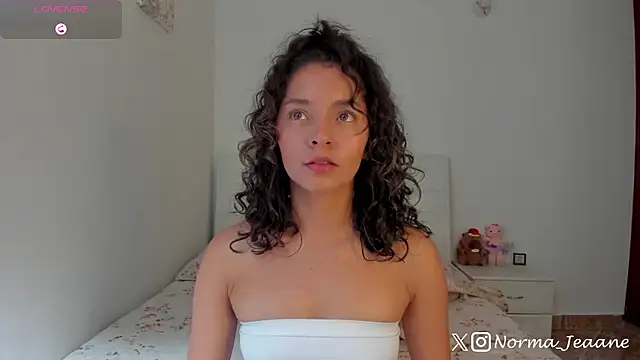 Norma-Jeaane online show from 12.22.25