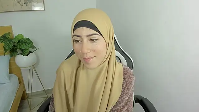 chaymae nah  online show from 01.16.25