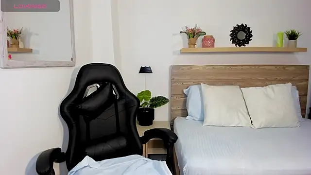 chaymae nah  online show from 01.18.25