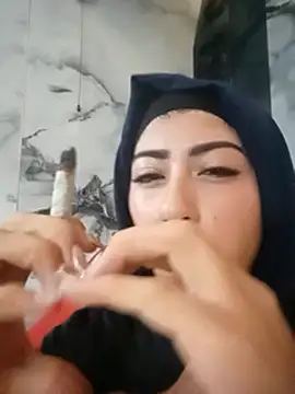 chaymae nah  online show from 02.08.25