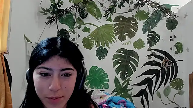 chaymae nah  online show from 10.20.25