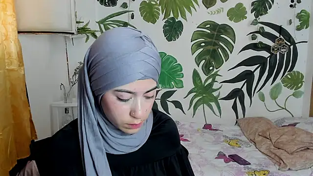 chaymae nah  online show from 10.21.25