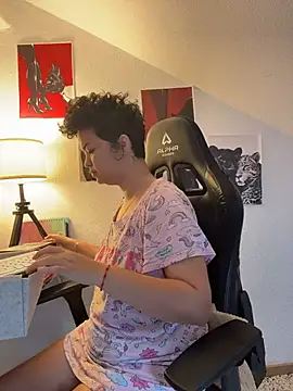 rafamarianoofc online show from 10.18.25