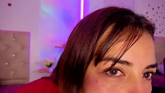 Snapshot of ameliefederline11 chatting on 05.02.26 ameliefederline11 online show from 05.02.26