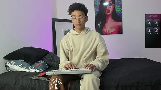 harrytwink18 online show from 01.27.25